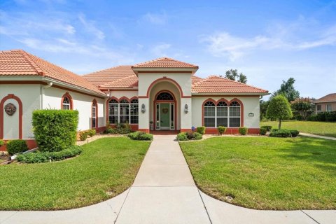 House in Weeki Wachee, Florida 3 bedrooms, 251.49 sq.m. № 1870894 - photo 6