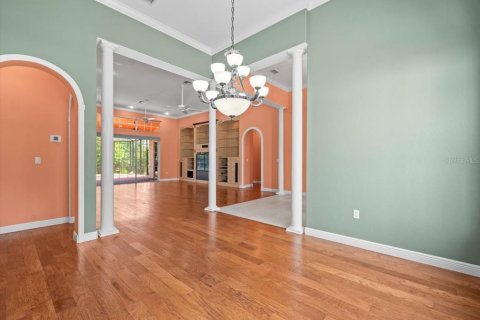 House in Weeki Wachee, Florida 3 bedrooms, 251.49 sq.m. № 1870894 - photo 11