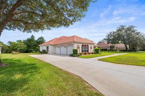 House in Weeki Wachee, Florida 3 bedrooms, 251.49 sq.m. № 1870894 - photo 4