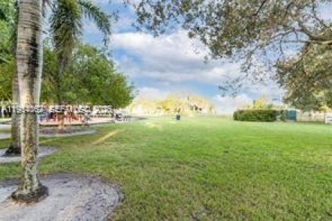 Adosado en alquiler en Cooper City, Florida, 3 dormitorios, 138.24 m2 № 2010092 - foto 26