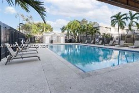 Adosado en alquiler en Cooper City, Florida, 3 dormitorios, 138.24 m2 № 2010092 - foto 24