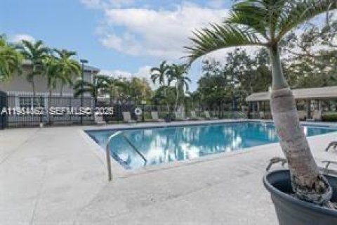 Adosado en alquiler en Cooper City, Florida, 3 dormitorios, 138.24 m2 № 2010092 - foto 25