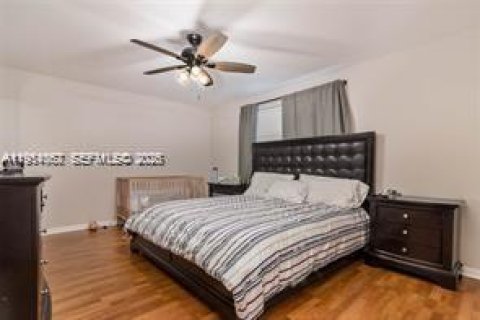 Adosado en alquiler en Cooper City, Florida, 3 dormitorios, 138.24 m2 № 2010092 - foto 12