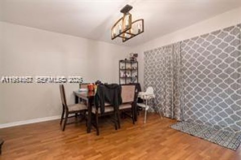 Adosado en alquiler en Cooper City, Florida, 3 dormitorios, 138.24 m2 № 2010092 - foto 7