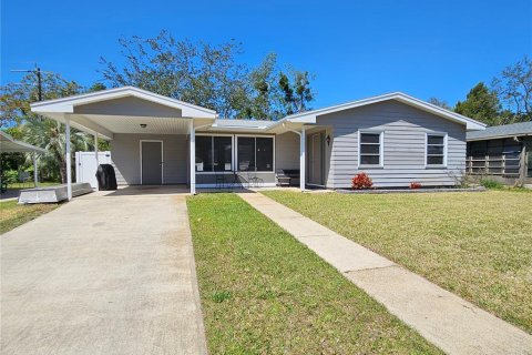 House in Saint Augustine, Florida 2 bedrooms, 94.39 sq.m. № 1883773 - photo 1