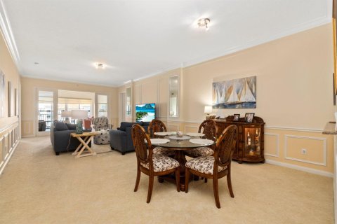 Condo in Hutchinson Island South, Florida, 2 bedrooms № 2081948 - photo 21