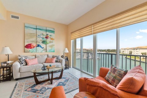 Condo in Hutchinson Island South, Florida, 2 bedrooms № 2081948 - photo 7