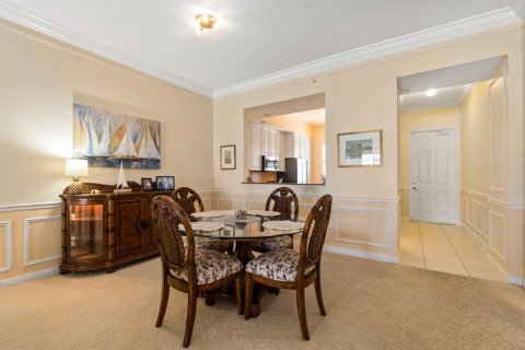 Condo in Hutchinson Island South, Florida, 2 bedrooms № 2081948 - photo 19
