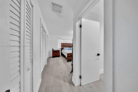 Купить виллу или дом в Майами, Флорида 4 спальни, 193.42м2, № 2086965 - фото 19
