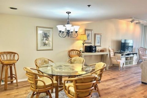 Condominio en alquiler en Longboat Key, Florida, 2 dormitorios, 139.63 m2 № 2103127 - foto 11