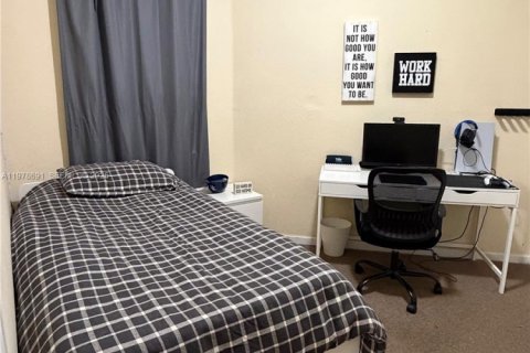 Condo in Doral, Florida, 3 bedrooms  № 2044513 - photo 14