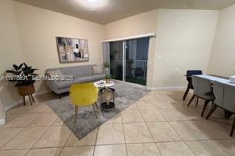 Condo in Doral, Florida, 3 bedrooms  № 2044513 - photo 6