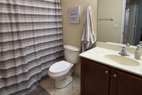 Condo in Doral, Florida, 3 bedrooms  № 2044513 - photo 18