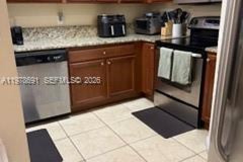 Condo in Doral, Florida, 3 bedrooms  № 2044513 - photo 3