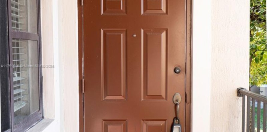 Appartement à Cutler Bay, Floride 2 chambres, 75.16 m2 № 1860491