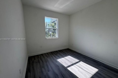 Villa ou maison à louer à Homestead, Floride: 3 chambres № 1991508 - photo 8