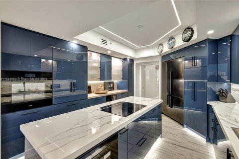 Copropriété à vendre à Aventura, Floride: 3 chambres, 294.78 m2 № 2053806 - photo 30