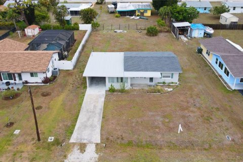 Villa ou maison à louer à Englewood, Floride: 2 chambres, 98.85 m2 № 2386521 - photo 5