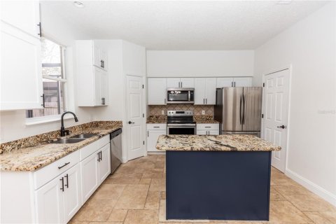 Villa ou maison à vendre à Apopka, Floride: 4 chambres, 217.76 m2 № 1558010 - photo 10