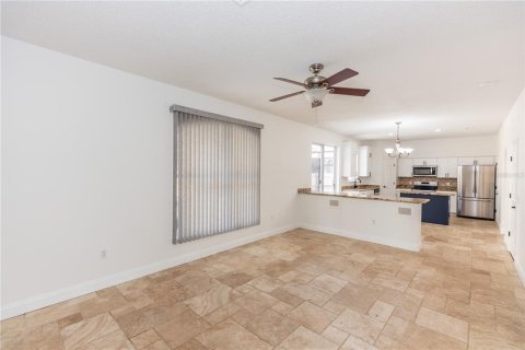 Villa ou maison à vendre à Apopka, Floride: 4 chambres, 217.76 m2 № 1558010 - photo 14