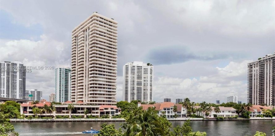 Appartement à Sunny Isles Beach, Floride 1 chambre, 92.9 m2 № 1995720