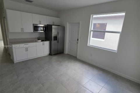 House in Homestead, Florida 5 bedrooms № 1994612 - photo 4