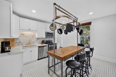 Casa en venta en Ocala, Florida, 3 dormitorios, 190.26 m2 № 2228333 - foto 13