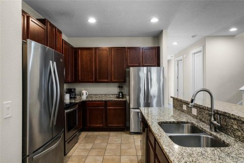 House in Kissimmee, Florida 11 bedrooms, 437.29 sq.m. № 1545649 - photo 12