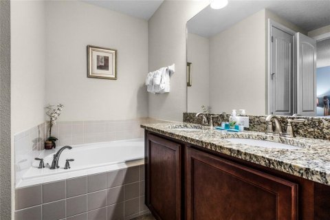 House in Kissimmee, Florida 11 bedrooms, 437.29 sq.m. № 1545649 - photo 17