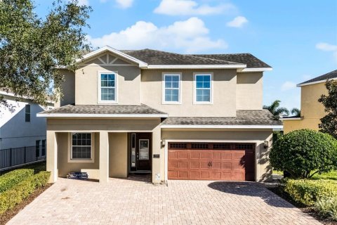 House in Kissimmee, Florida 11 bedrooms, 437.29 sq.m. № 1545649 - photo 3