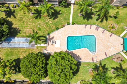 Copropriété à vendre à Hallandale Beach, Floride: 2 chambres, 101.45 m2 № 1940187 - photo 29