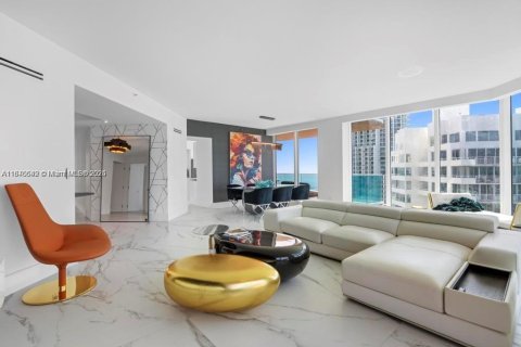 Condo in Miami Beach, Florida, 3 bedrooms  № 1839119 - photo 8