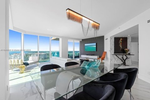 Condo in Miami Beach, Florida, 3 bedrooms  № 1839119 - photo 9