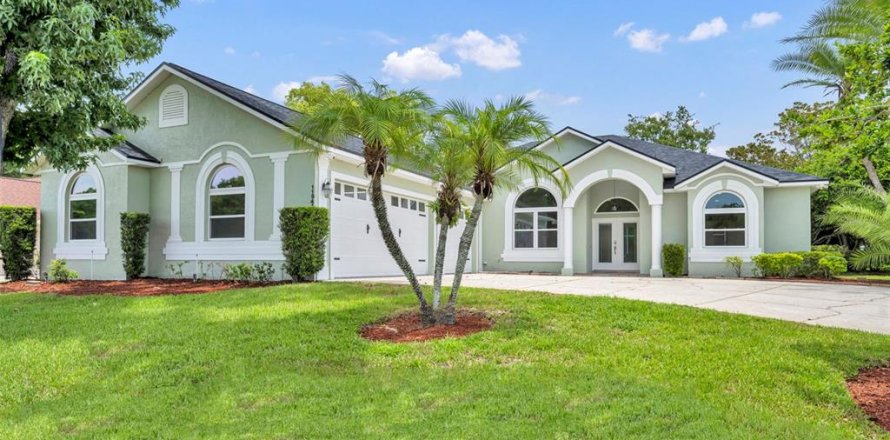 Casa en Clermont, Florida 3 dormitorios, 238.02 m2 № 1825235