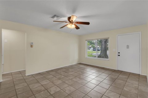 Villa ou maison à louer à Orlando, Floride: 2 chambres, 99.41 m2 № 1778288 - photo 3