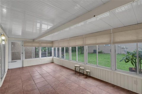 Villa ou maison à louer à Orlando, Floride: 2 chambres, 99.41 m2 № 1778288 - photo 10