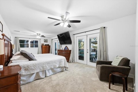 Villa ou maison à vendre à Wesley Chapel, Floride: 4 chambres, 250.46 m2 № 2215236 - photo 19