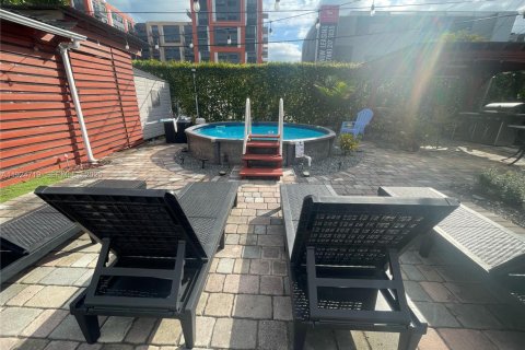 Casa en venta en Miami, Florida, 3 dormitorios, 97.55 m2 № 1983485 - foto 16