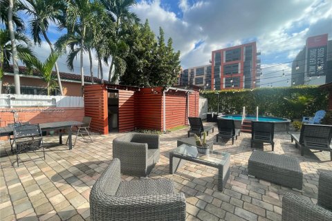 Casa en venta en Miami, Florida, 3 dormitorios, 97.55 m2 № 1983485 - foto 19