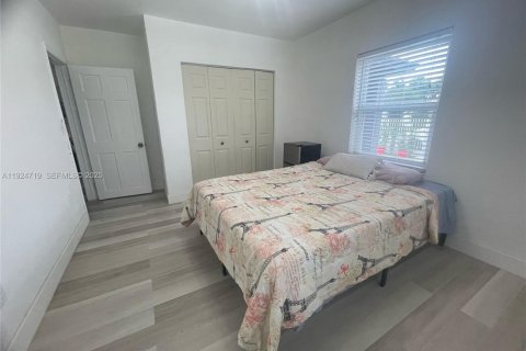 Casa en venta en Miami, Florida, 3 dormitorios, 97.55 m2 № 1983485 - foto 4