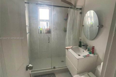 Casa en venta en Miami, Florida, 3 dormitorios, 97.55 m2 № 1983485 - foto 13