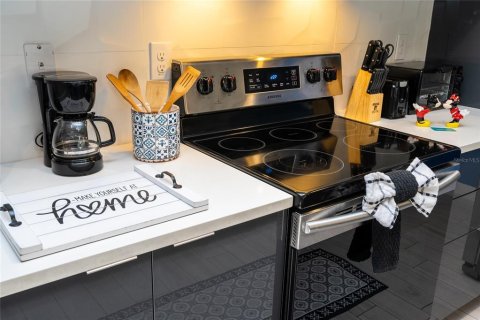 Townhouse in Kissimmee, Florida 4 bedrooms, 162.76 sq.m. № 2130818 - photo 9