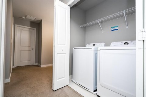 Townhouse in Kissimmee, Florida 4 bedrooms, 162.76 sq.m. № 2130818 - photo 29