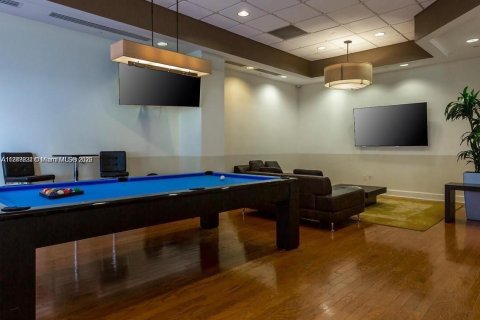 Condo in Miami Beach, Florida, 2 bedrooms  № 1936138 - photo 10