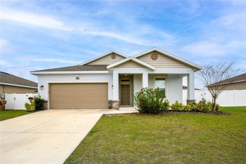 House in Grand Island, Florida 3 bedrooms, 147.99 sq.m. № 1572602 - photo 1