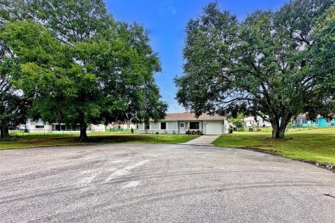 House in Ocala, Florida 3 bedrooms, 123.1 sq.m. № 1900488 - photo 5