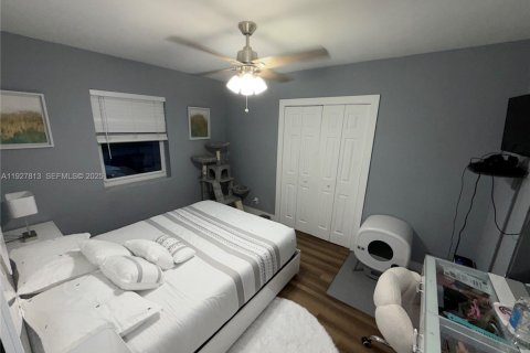 Villa ou maison à vendre à Miami, Floride: 3 chambres, 117.43 m2 № 1987871 - photo 11