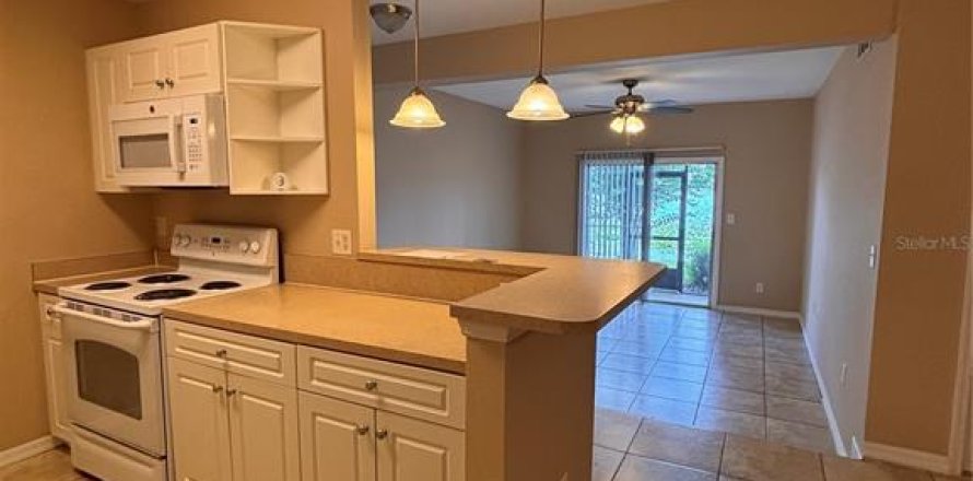 Condo in Altamonte Springs, Florida, 2 bedrooms № 1785030