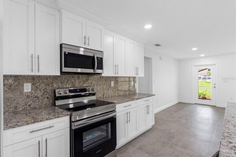 Casa en venta en Saint Petersburg, Florida, 4 dormitorios, 174.56 m2 № 1831923 - foto 13