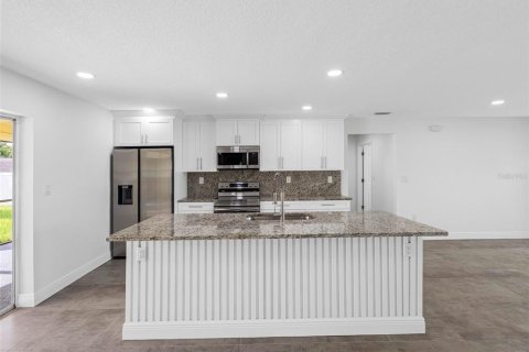 Casa en venta en Saint Petersburg, Florida, 4 dormitorios, 174.56 m2 № 1831923 - foto 10